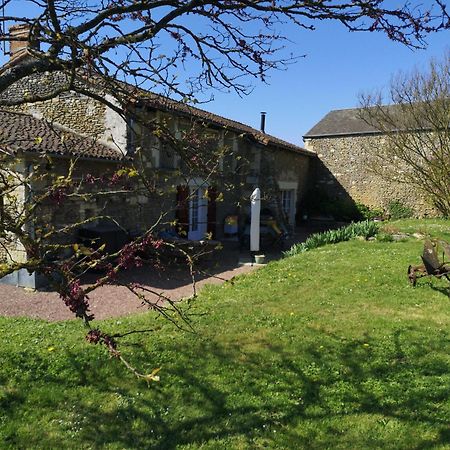 La Ferme Du Grand Bois Apartment Mouterre-Silly Luaran gambar