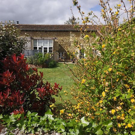 La Ferme Du Grand Bois Apartment Mouterre-Silly Luaran gambar